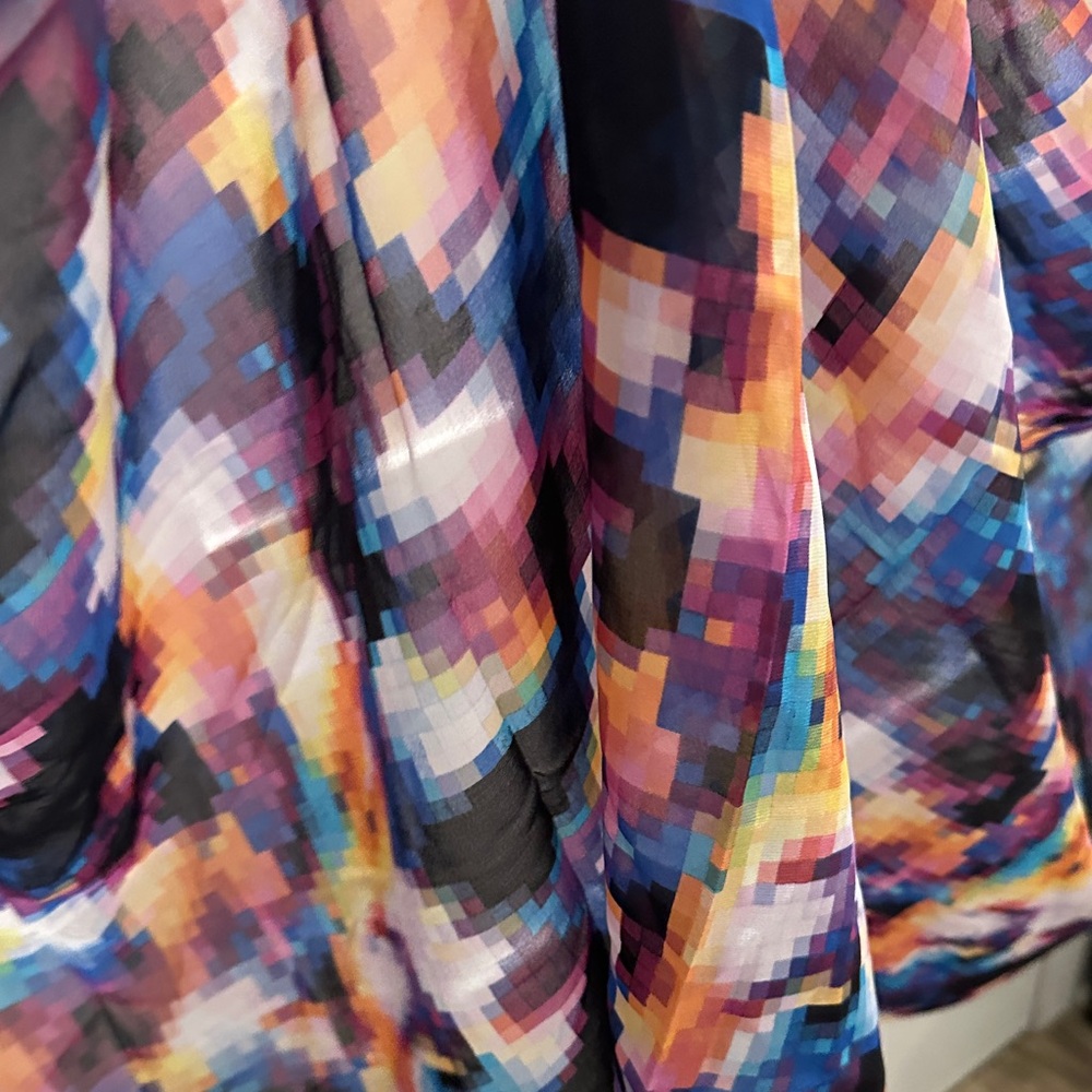 Calvin Klein Multicolor Pixelated Scarf - Picture 4 of 10